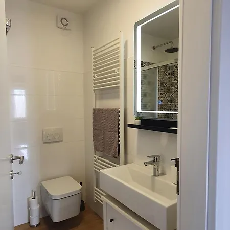 House Lucija Family For Max 6 Persons With Pool In Maison d'hôtes