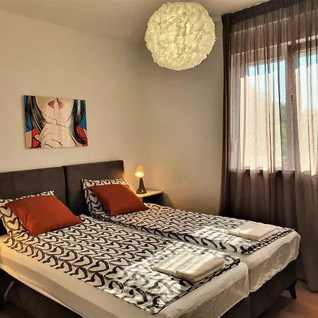 House Lucija Family For Max 6 Persons With Pool In * Poreč